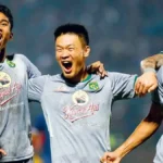 7 Tahun Tak Terkalahkan! Bernardo Tavares Jaga Harga Diri Persebaya di Derbi Jawa Timur vs Arema FC