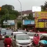 Bangunan Liar Dihapus di Tujuh Simpang Puncak Bogor: Upaya Atasi Macet dan Ancaman Bencana