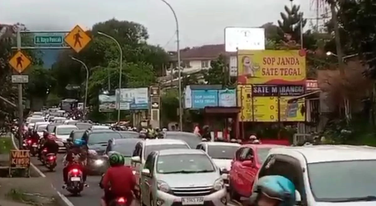 Bangunan Liar Dihapus di Tujuh Simpang Puncak Bogor: Upaya Atasi Macet dan Ancaman Bencana