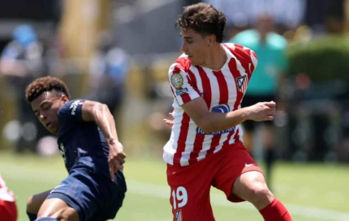 Julian Alvarez Tolak Rumor Barcelona: Fokus Utama pada Atletico Madrid