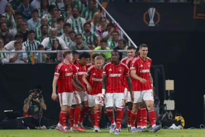 Nottingham Forest Hancurkan Sunderland 5-0, Langkah Kunci Menghindari Degradasi