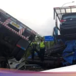 Truk Trailer Rem Blong Tabrak Lima Mobil, Empat Nyawa Melayang dalam Kecelakaan Beruntun Maut Probolinggo