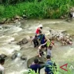 Warga Bogor Geger Penemuan Jasad Perempuan di Pinggir Aliran Sungai Cikumpa