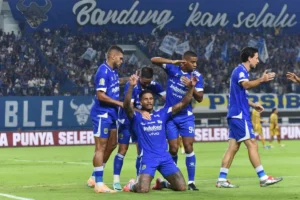 Bojan Hodak Kritis dan Menginspirasi: Bagaimana Persib Bandung Bangkit dari Kekalahan Awal Melawan Bhayangkara
